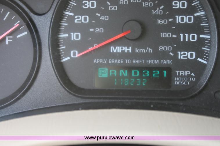 image for item E8130 2005 Chevrolet Impala