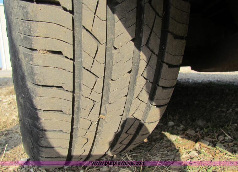 image for item E8131 2000 Ford Crown Victoria Police Interceptor