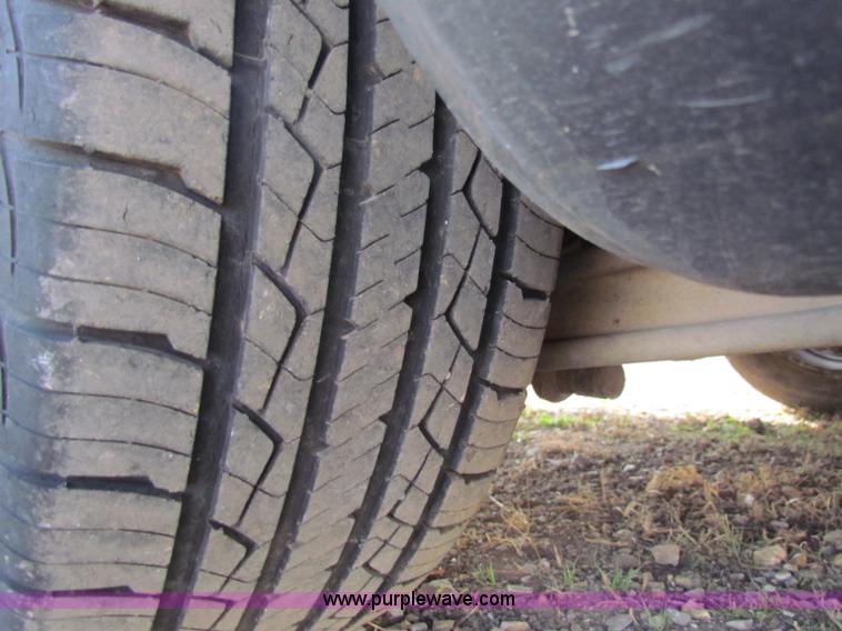 image for item E8131 2000 Ford Crown Victoria Police Interceptor