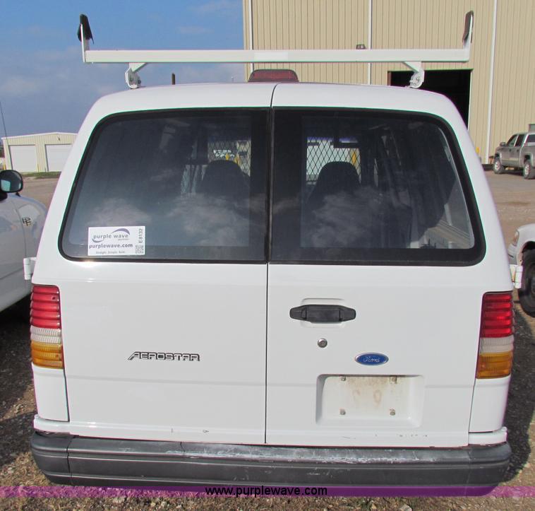 image for item E8132 1994 Ford Aerostar cargo van