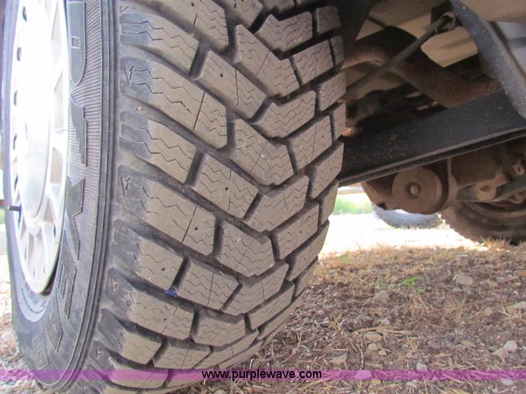 image for item E8132 1994 Ford Aerostar cargo van