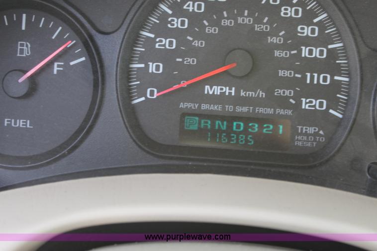 image for item E8133 2005 Chevrolet Impala