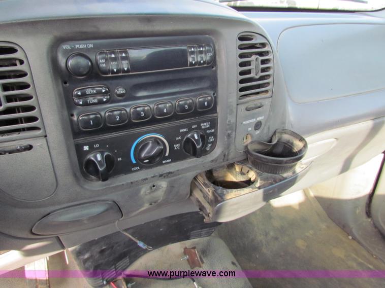 image for item E8134 1998 Ford F150 pickup truck cab and chassis