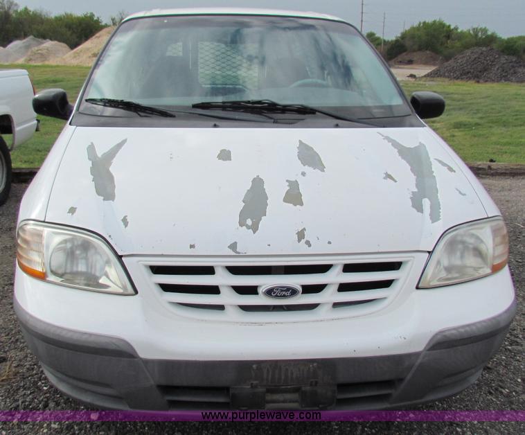 image for item E8138 1999 Ford Windstar minivan