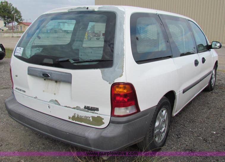 image for item E8138 1999 Ford Windstar minivan