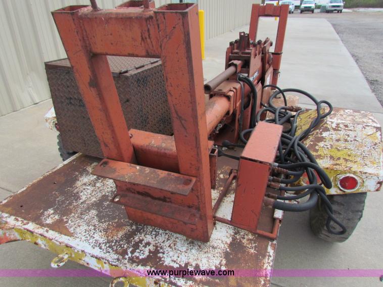 image for item E8139 Ditch Witch trailer mounted hydraulic pipe pushing jack