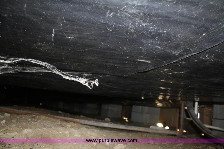 image for item F2528 Mobile classroom with step