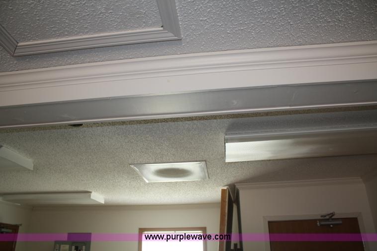 image for item F2529 Mobile classroom with step