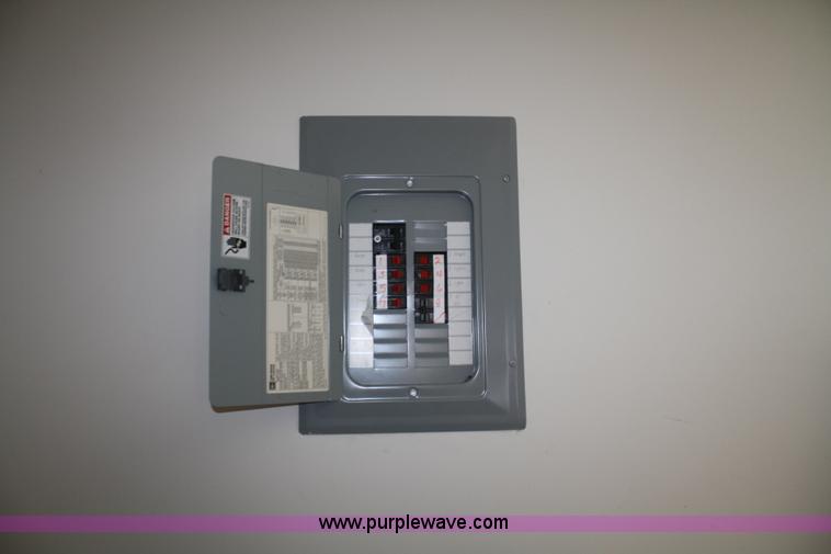 image for item F2529 Mobile classroom with step