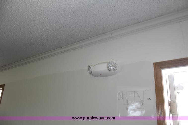 image for item F2529 Mobile classroom with step