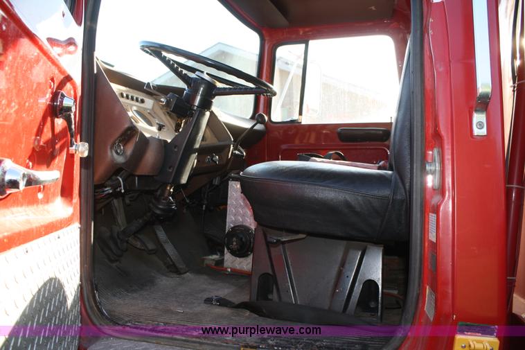 image for item F2580 1982 Ford 8000 tanker truck