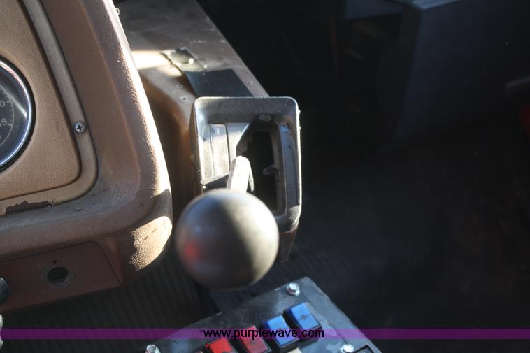 image for item F2580 1982 Ford 8000 tanker truck