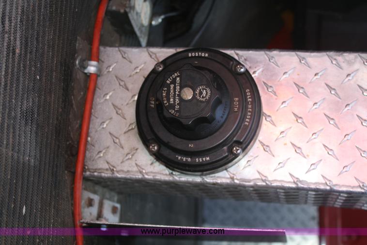 image for item F2580 1982 Ford 8000 tanker truck