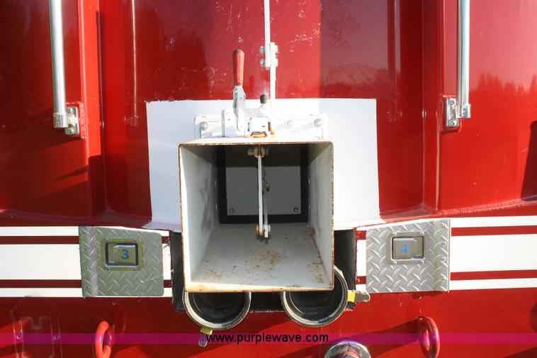 image for item F2580 1982 Ford 8000 tanker truck