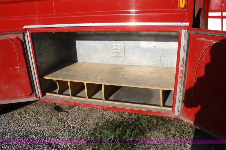 image for item F2580 1982 Ford 8000 tanker truck