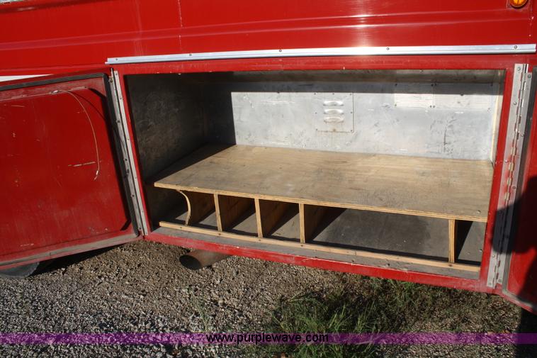 image for item F2580 1982 Ford 8000 tanker truck