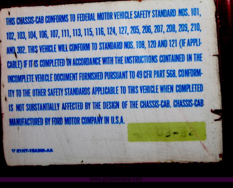 image for item F2580 1982 Ford 8000 tanker truck