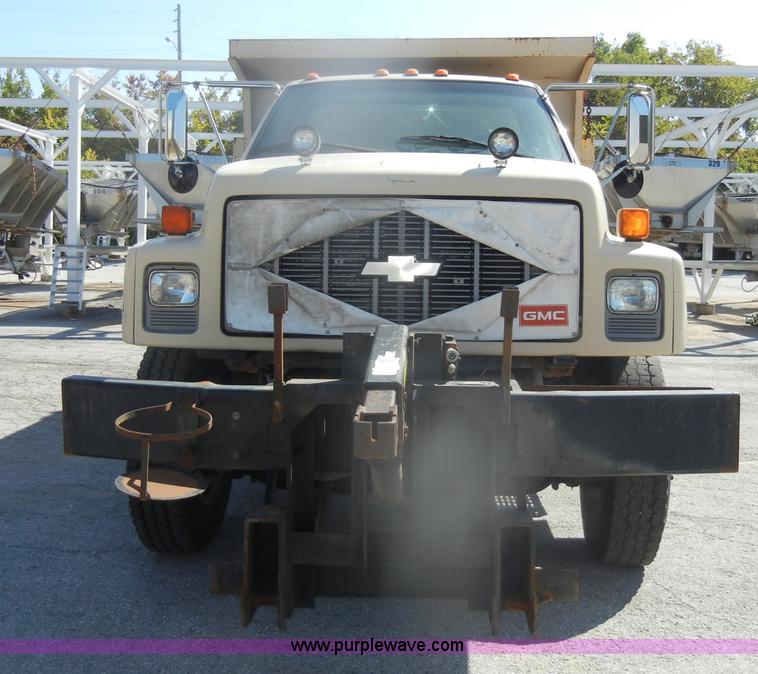 image for item F2627 1999 Chevrolet C8500 dump truck