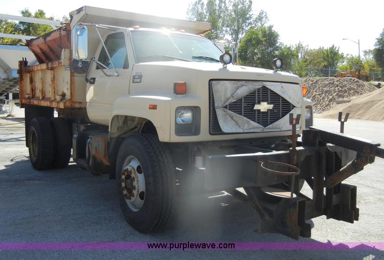image for item F2627 1999 Chevrolet C8500 dump truck