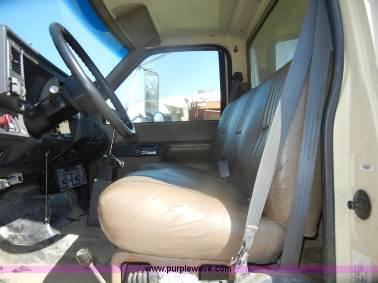 image for item F2627 1999 Chevrolet C8500 dump truck
