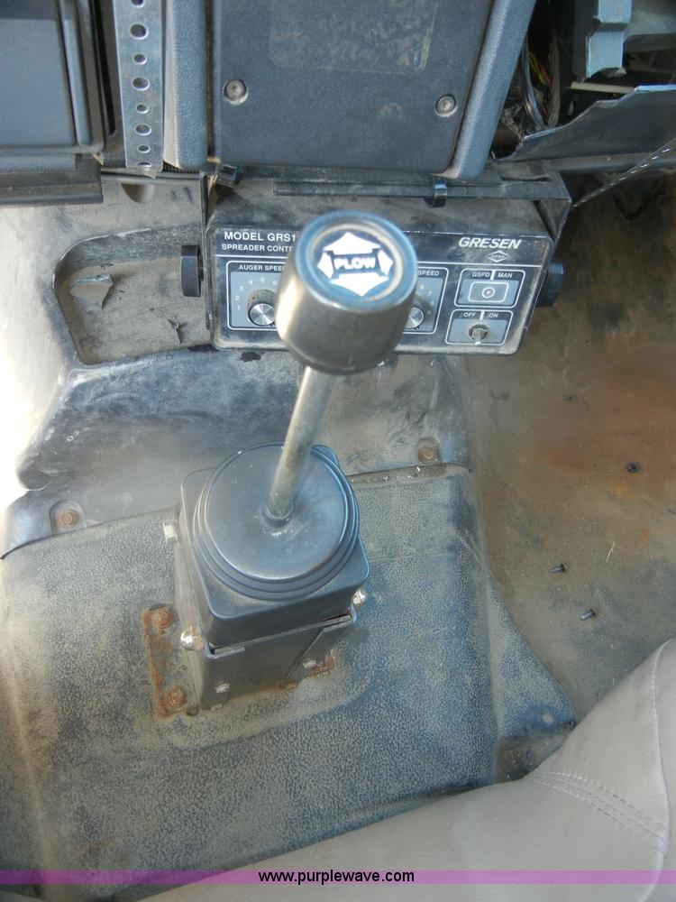 image for item F2627 1999 Chevrolet C8500 dump truck