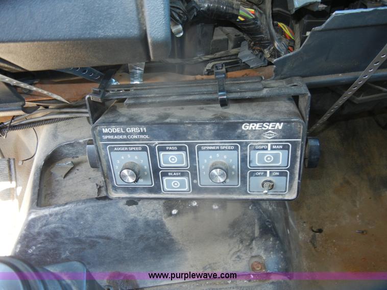 image for item F2627 1999 Chevrolet C8500 dump truck