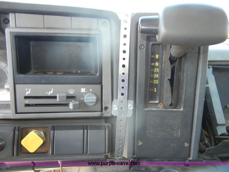 image for item F2627 1999 Chevrolet C8500 dump truck