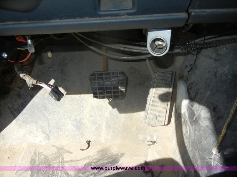 image for item F2627 1999 Chevrolet C8500 dump truck