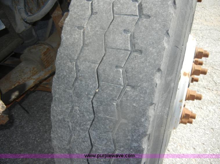 image for item F2627 1999 Chevrolet C8500 dump truck