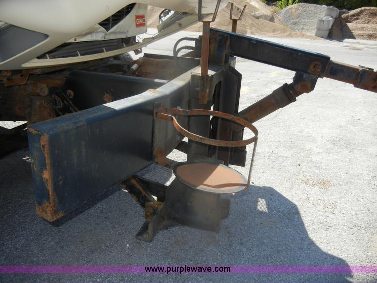 image for item F2627 1999 Chevrolet C8500 dump truck