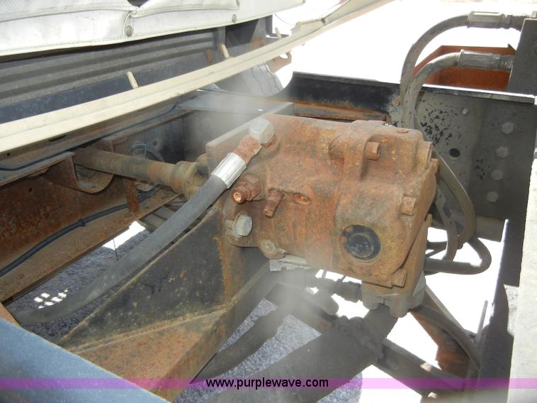 image for item F2627 1999 Chevrolet C8500 dump truck