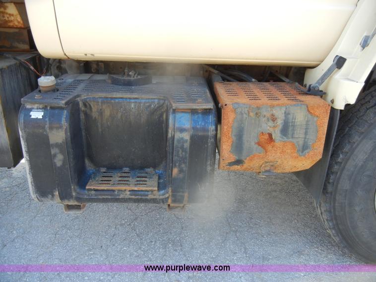 image for item F2627 1999 Chevrolet C8500 dump truck