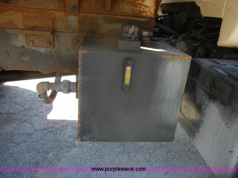 image for item F2627 1999 Chevrolet C8500 dump truck