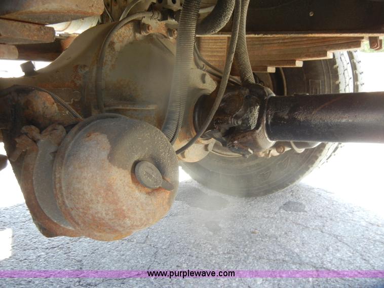 image for item F2627 1999 Chevrolet C8500 dump truck