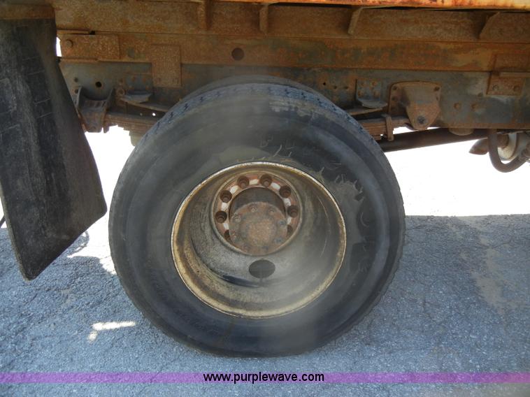 image for item F2627 1999 Chevrolet C8500 dump truck