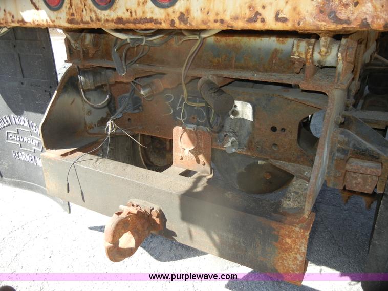 image for item F2627 1999 Chevrolet C8500 dump truck