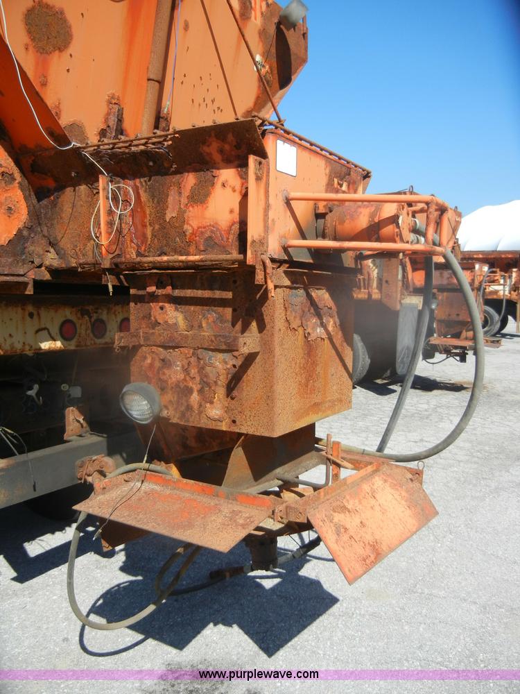 image for item F2627 1999 Chevrolet C8500 dump truck