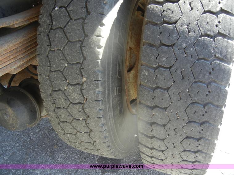 image for item F2627 1999 Chevrolet C8500 dump truck