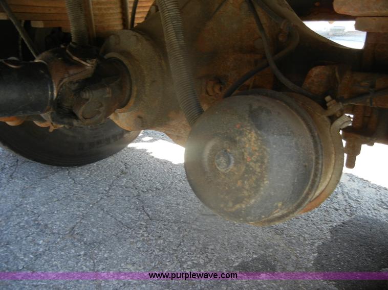 image for item F2627 1999 Chevrolet C8500 dump truck