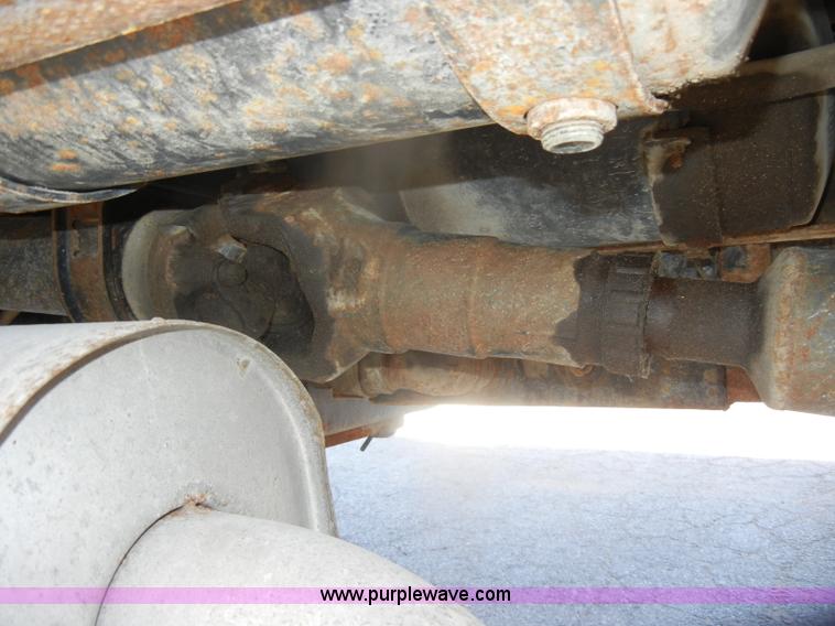 image for item F2627 1999 Chevrolet C8500 dump truck