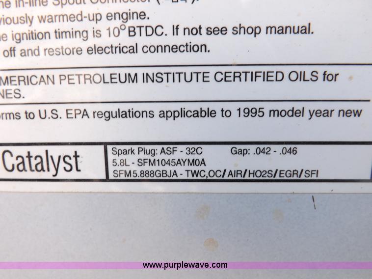 image for item F6212 1995 Ford F150 XL pickup truck