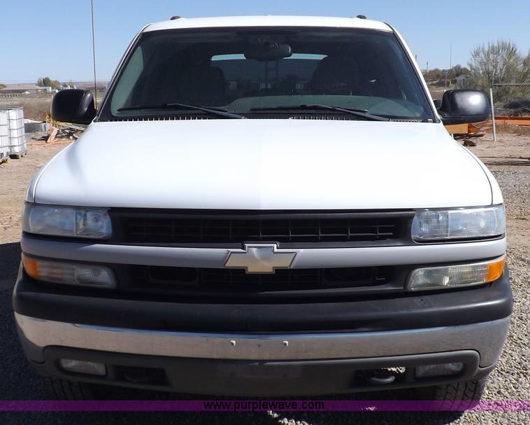 image for item F6213 2004 Chevrolet Tahoe K1500 SUV