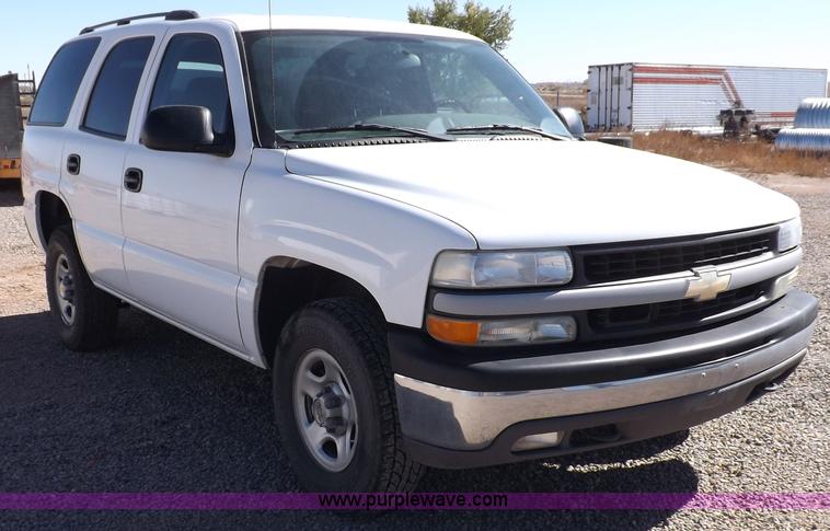 image for item F6213 2004 Chevrolet Tahoe K1500 SUV
