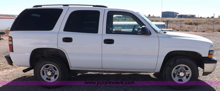 image for item F6213 2004 Chevrolet Tahoe K1500 SUV