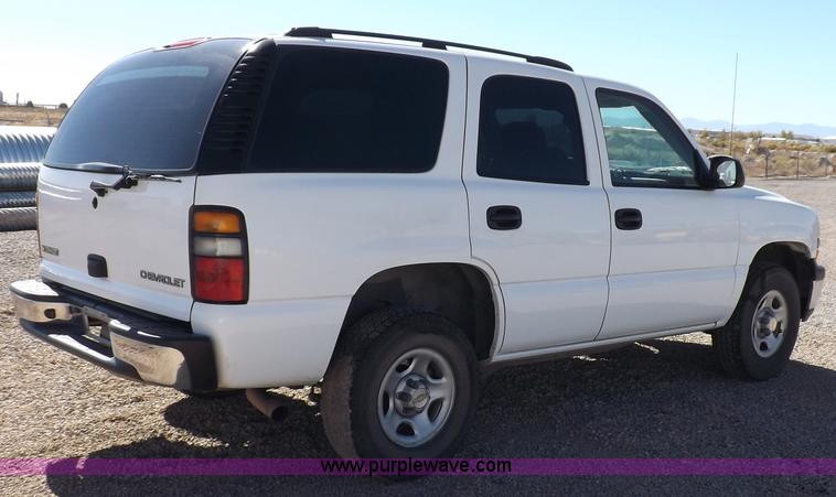 image for item F6213 2004 Chevrolet Tahoe K1500 SUV