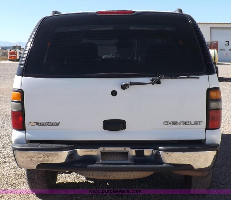 image for item F6213 2004 Chevrolet Tahoe K1500 SUV