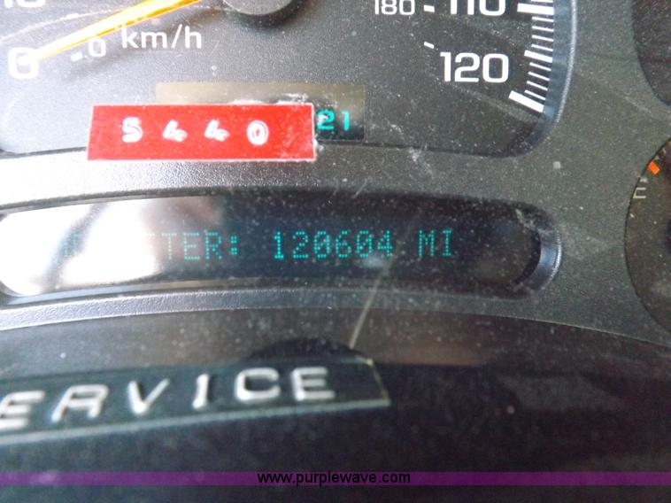 image for item F6213 2004 Chevrolet Tahoe K1500 SUV