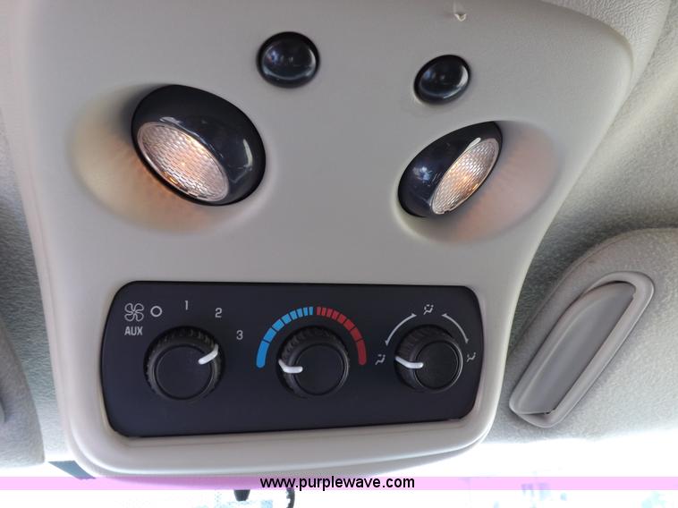 image for item F6213 2004 Chevrolet Tahoe K1500 SUV