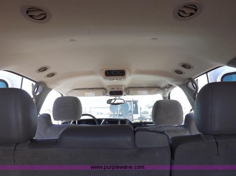 image for item F6213 2004 Chevrolet Tahoe K1500 SUV