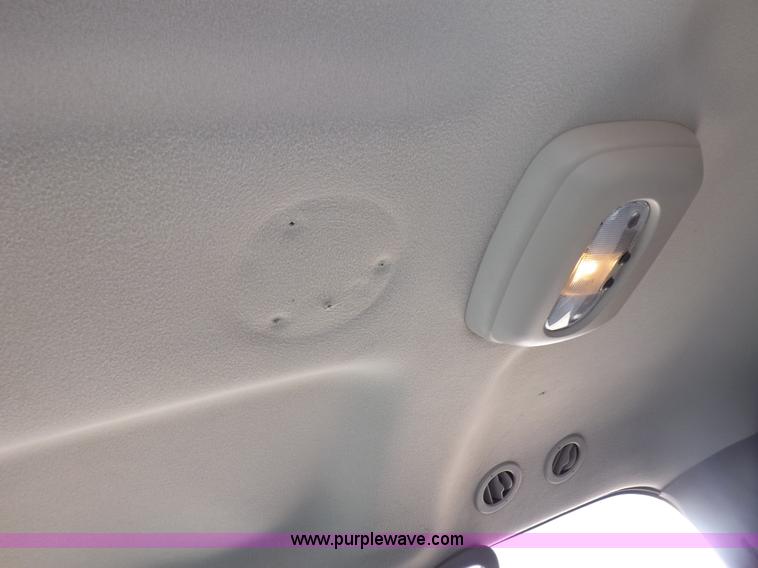 image for item F6213 2004 Chevrolet Tahoe K1500 SUV